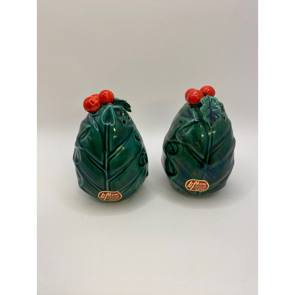 Lefton Holly Leaf Salt and Pepper Shakers Christmas Holiday Decor